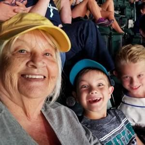 Meet your Posher, Diane